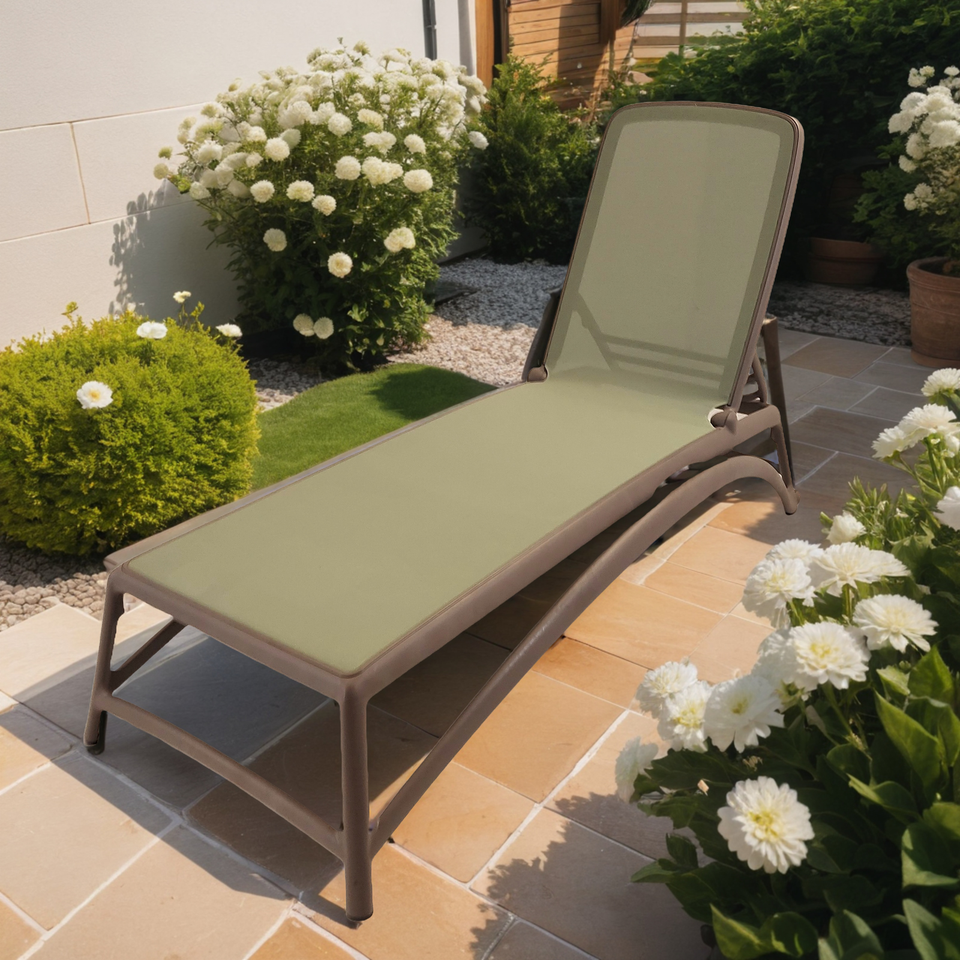 Nardi Atlantico Sun Lounger in Turtle Dove & Olive Green