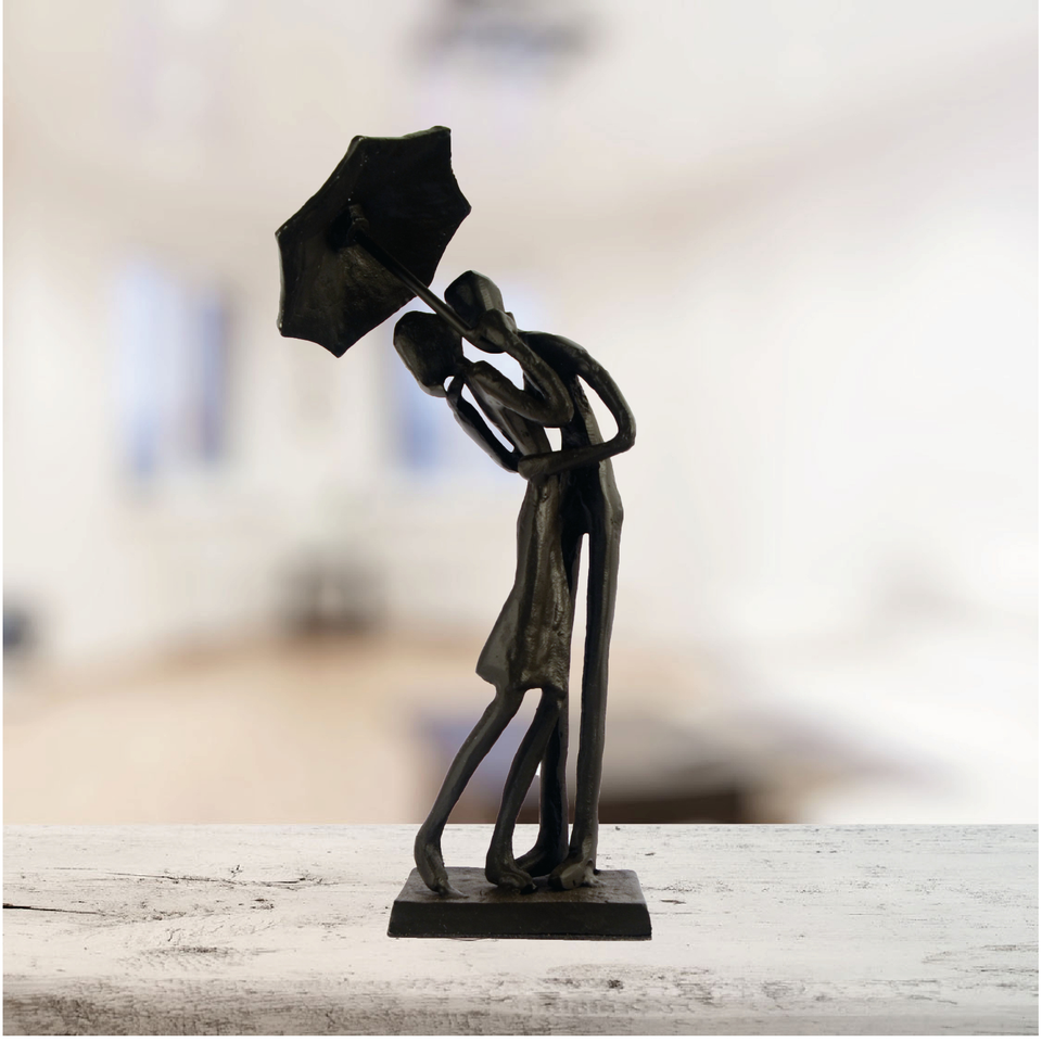 Elur Umbrella Couple Courting Iron Status Figurine 21cm in Mocha Brown