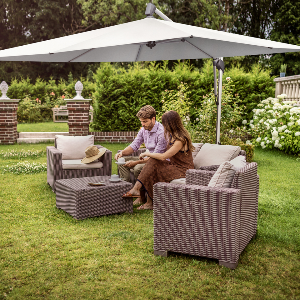 Glatz Sombrano 3m Square Parasol with Liro 150kg Moveable Base