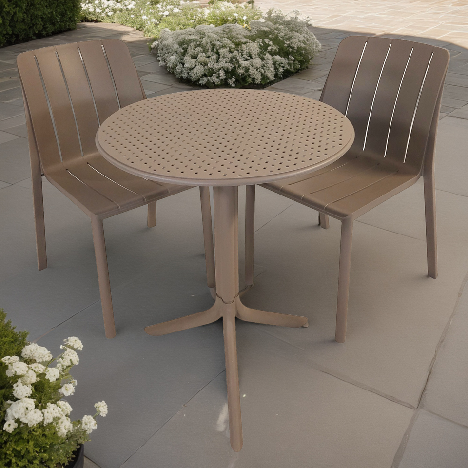 Nardi Step Garden Table With 2 Tiberina Bistrot Chair Set in Turtle Dove