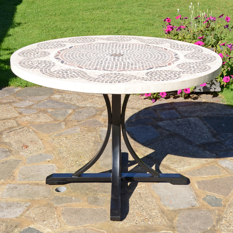 Byron Manor Avignon Garden Dining Table with 4 Ascot Deluxe Chairs Set